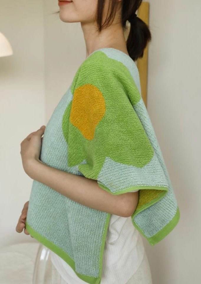 Cute Whimsical Sunflower Bath Towel - Ultra Soft & Absorbent Staple Cotton - Zoanne